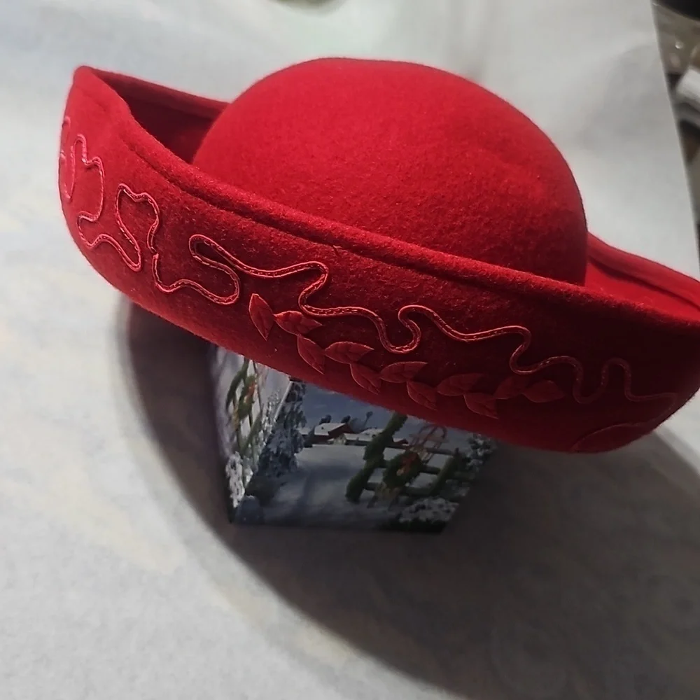 Deborah of New York 100% Wool Kentucky Derby or Church Hat